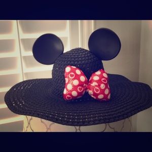 Disney Custom Minnie Mouse Floppy Hat Black New